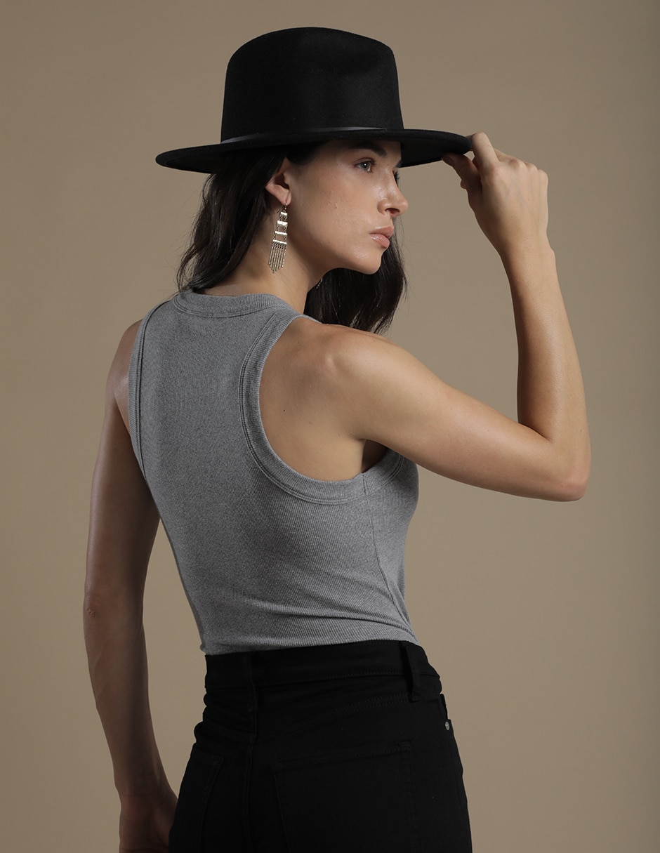 Playera cuello redondo mujer 4