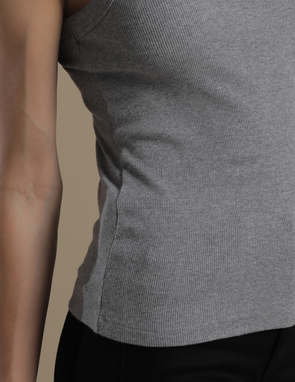 Playera cuello redondo mujer 6