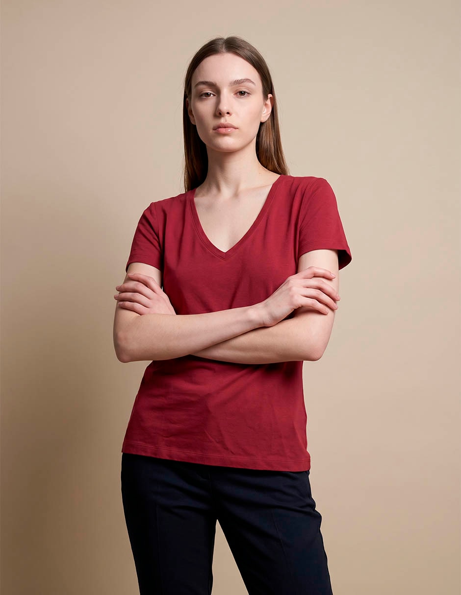 Playera manga corta cuello v para mujer 3