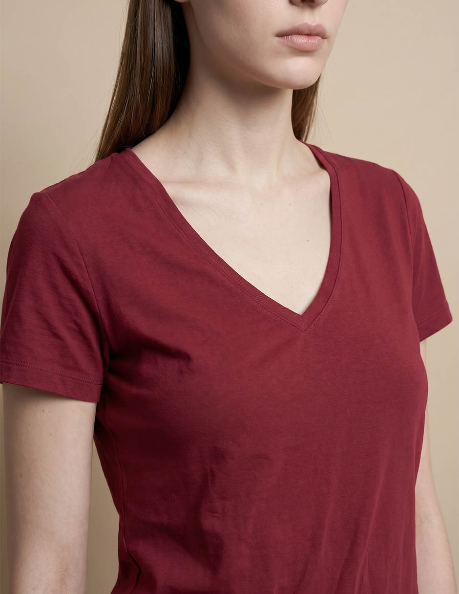 Playera manga corta cuello v para mujer 2