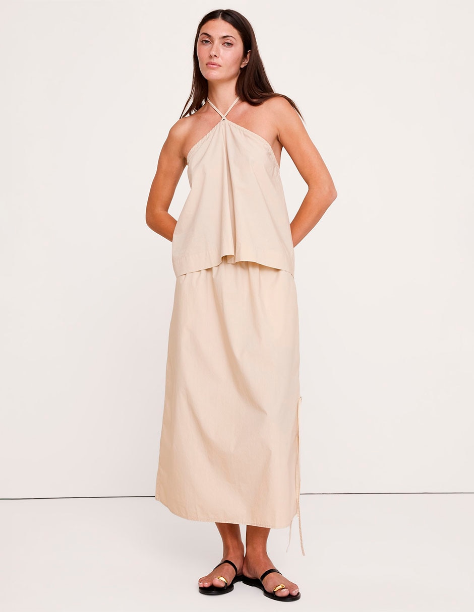 Top cuello halter escote espalda abierta tirante delgado