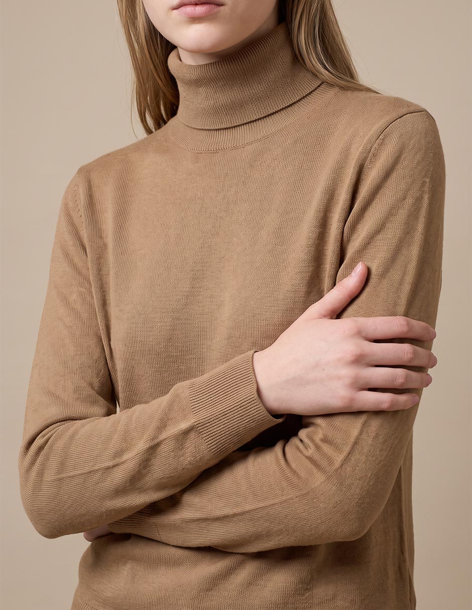 Suéter cuello tortuga para mujer 2